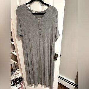 Nesting olive classic grey house dress/maternity size S/M